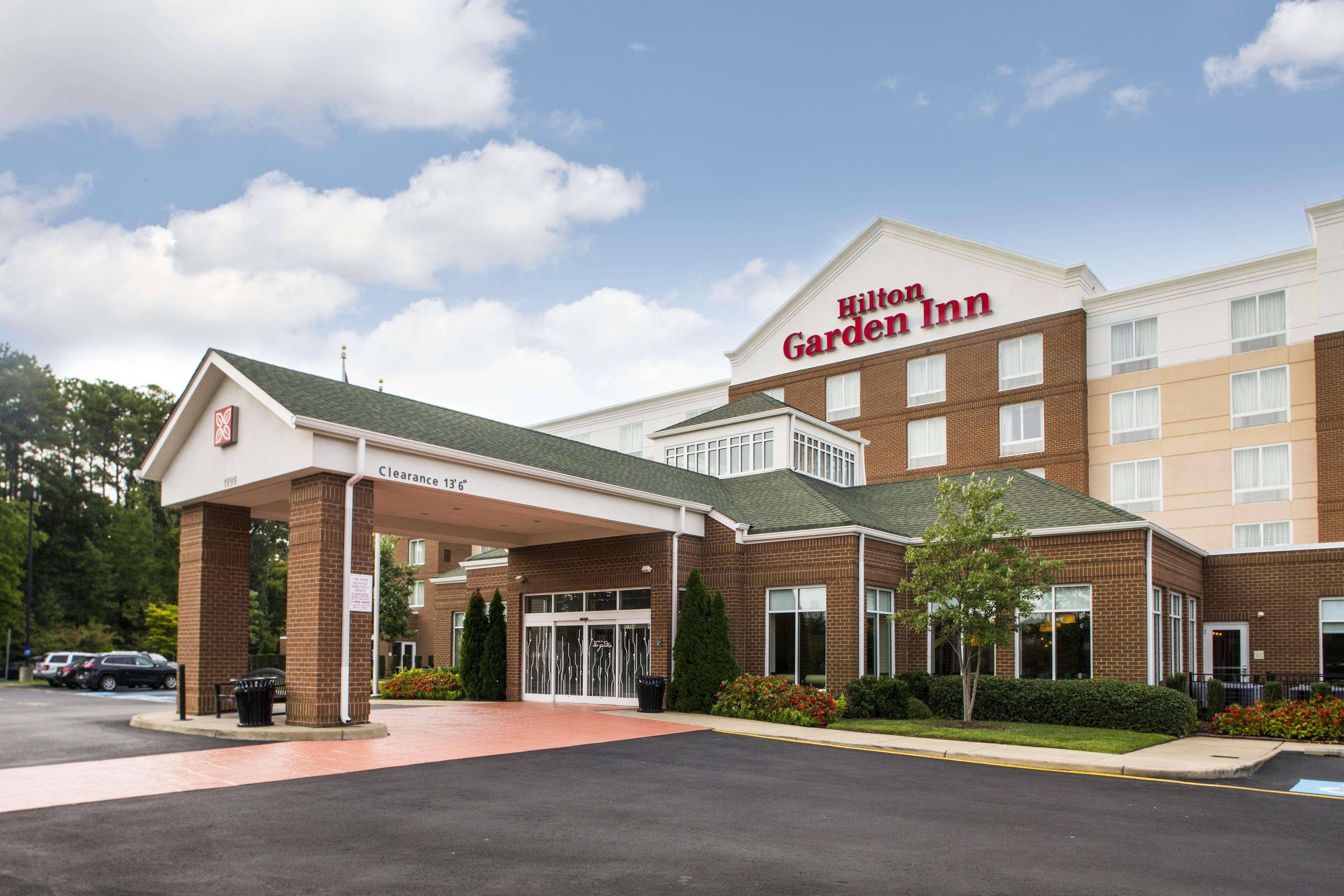 Hilton Garden Inn Hampton Coliseum Central Exteriör bild