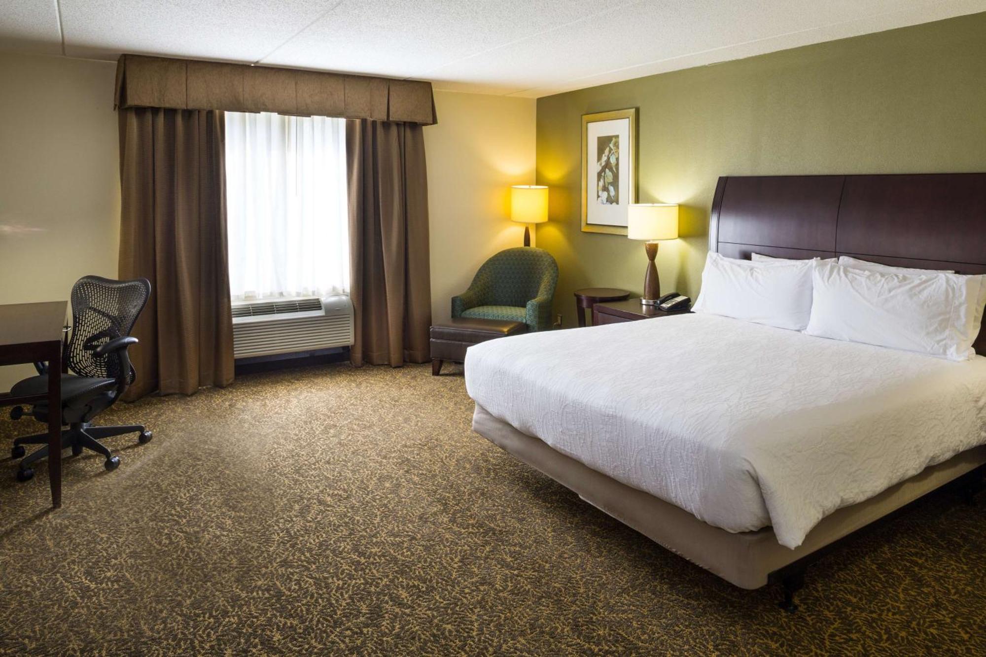 Hilton Garden Inn Hampton Coliseum Central Exteriör bild
