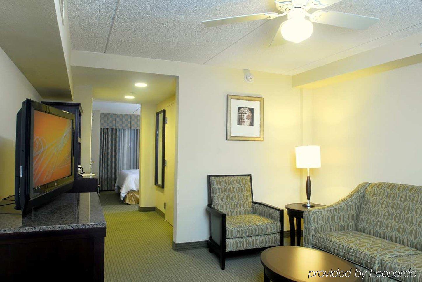 Hilton Garden Inn Hampton Coliseum Central Rum bild