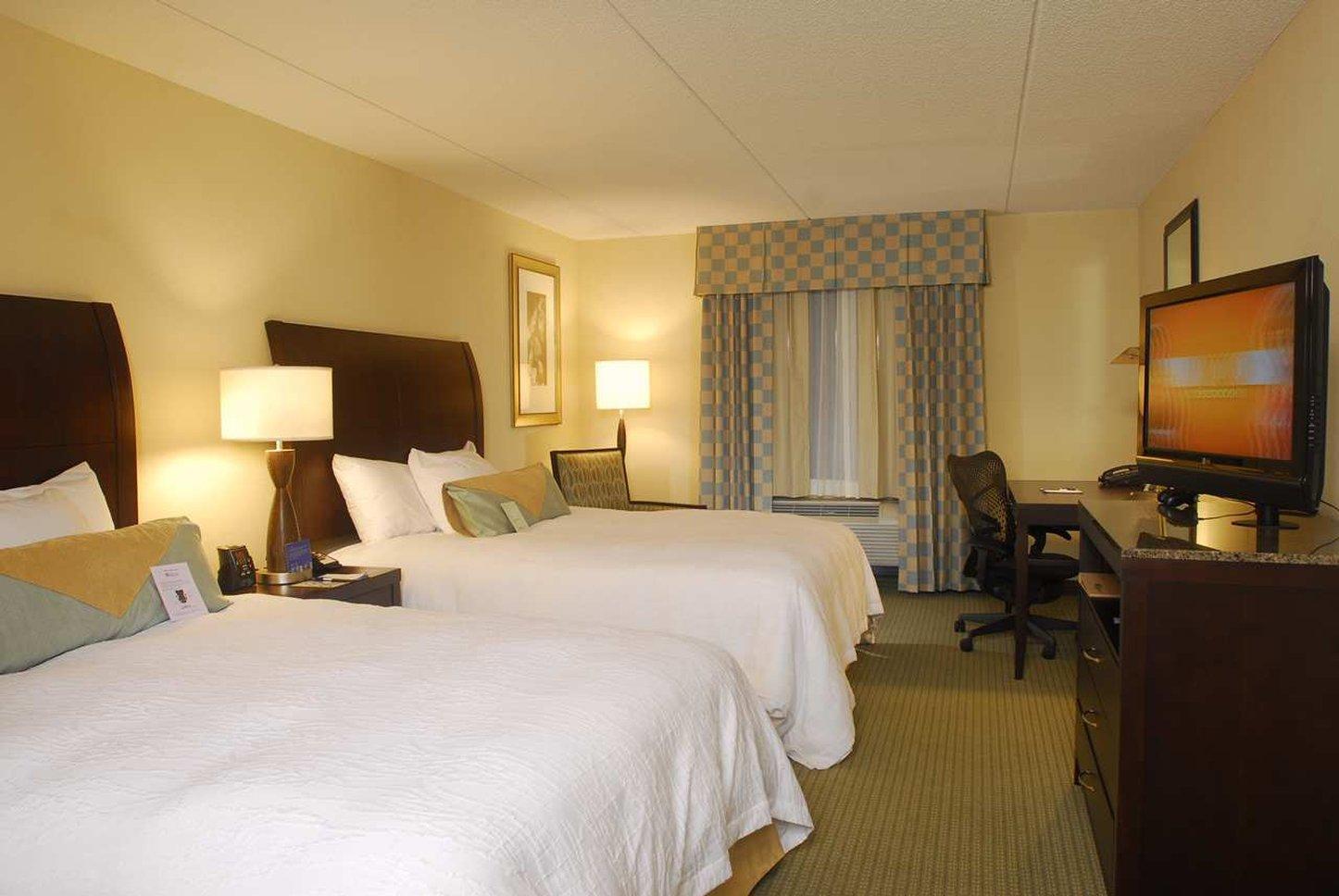 Hilton Garden Inn Hampton Coliseum Central Exteriör bild